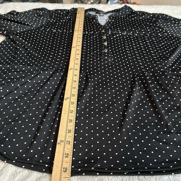 Cocomo Woman size 3X Black White Polka Dot Roll Tab Sleeve Popover Tunic NEW - Picture 9 of 16